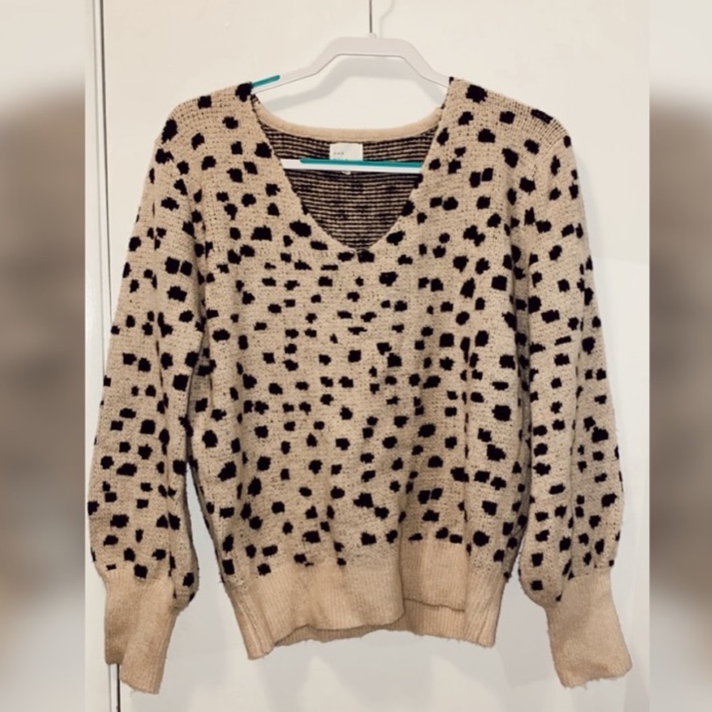 Brown spotted sweater
